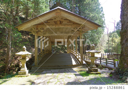 信州 安曇野 満願寺の微妙橋(西入り口) 信州 安曇野 満願寺の微妙橋(西入り口) 15288861