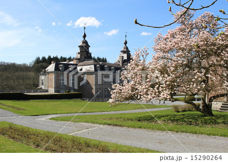 モダーヴ城　ベルギー 15290264