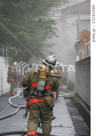 東京消防庁　消防隊員 15292080