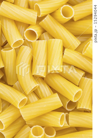 raw pasta background close up 15294044