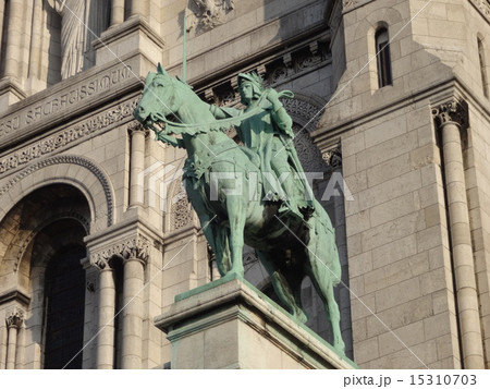 サクレ・クール寺院　ジャンヌ・ダルクの騎馬像 15310703