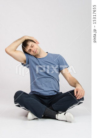 Athletes perform workout cervical vertebrae 15317655
