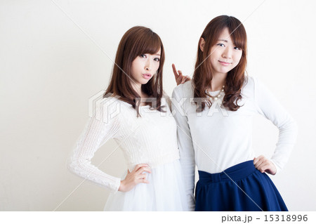 女友達の二人 15318996
