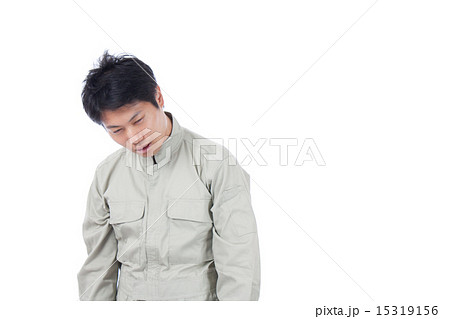疲労する男性／作業着 15319156