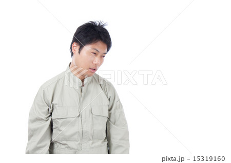 疲労する男性／作業着 15319160