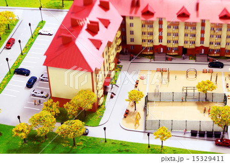 mock town house miniature people 15329411