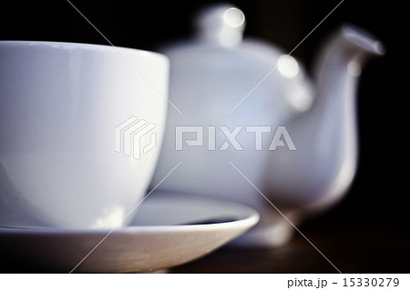 kettle for tea in a cafe 15330279