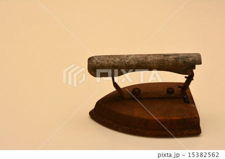 錆びたアイロン 15382562