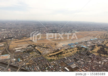 海上自衛隊厚木航空基地を空撮 15385089