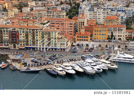 Beautiful view of Nice (Cote d'Azur, France) 15385981