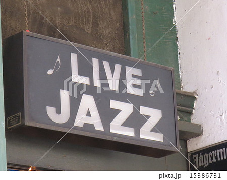 ニューオリンズのライブハウス 15386731