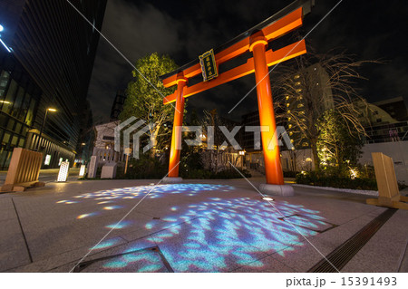 日本橋の福徳神社ライトアップの写真素材