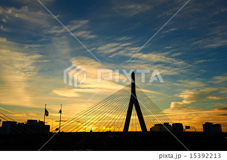 Zakim Bunker Hill Memorial Bridge at sunset 15392213