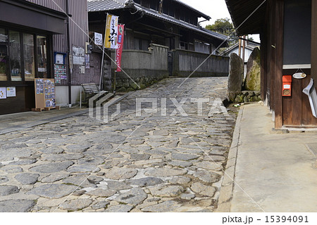 暗峠の石畳の道と茶屋/奈良県 生駒市 暗峠の石畳の道と茶屋/奈良県 生駒市 15394091