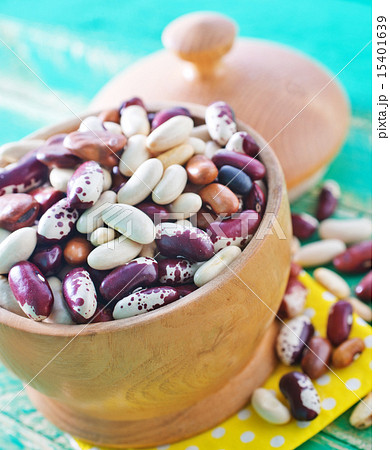 raw beans raw beans 15401639