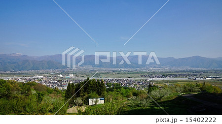 北陸新幹線高架と善光寺平 15402222