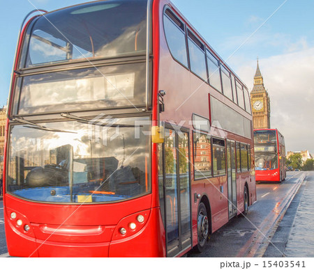 Red bus in london 15403541