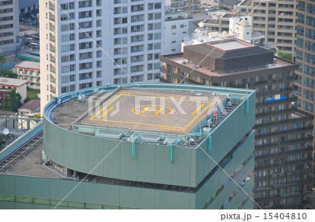 屋上のヘリポート 15404810