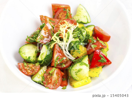 vegetable salad cucumber tomato pepper with sunflo vegetable salad cucumber tomato pepper with sunflo 15405043