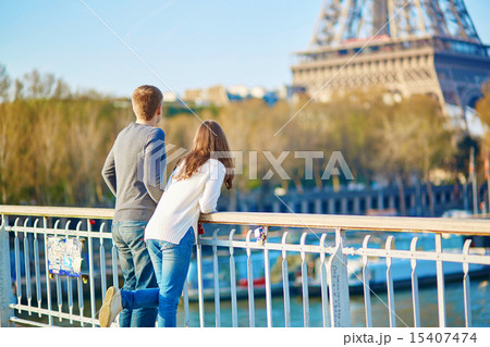 Young romantic couple in Paris 15407474