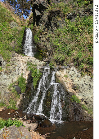 巌門の不動滝 巌門の不動滝 15415332
