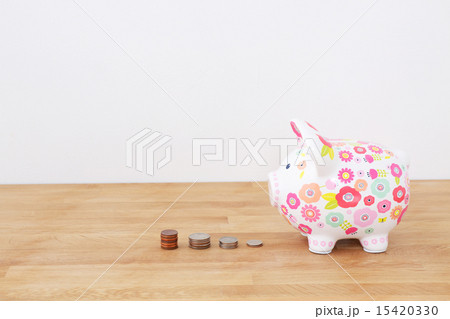 コインとブタ貯金箱 コインとブタ貯金箱 15420330