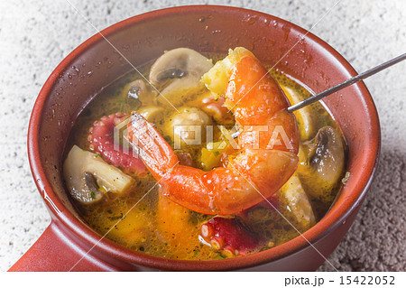 えびのアヒージョ dish fried in garlic oil Spanish food えびのアヒージョ dish fried in garlic oil Spanish food 15422052