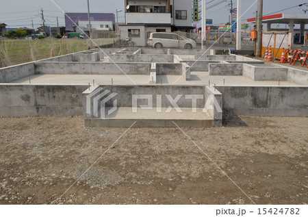 住宅基礎 15424782