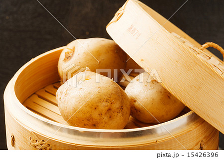 蒸かし芋 15426396