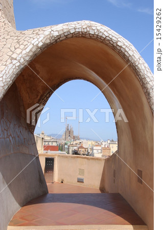 カサミラから撮影したサグラダ・ファミリア 15429262