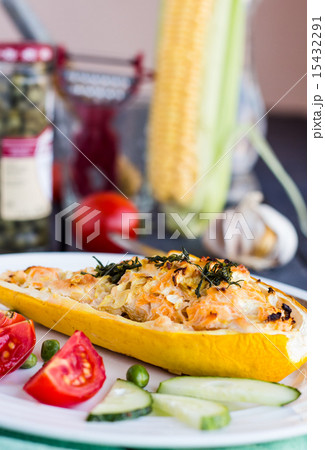 stuffed zucchini with chicken and vegetables 15432291