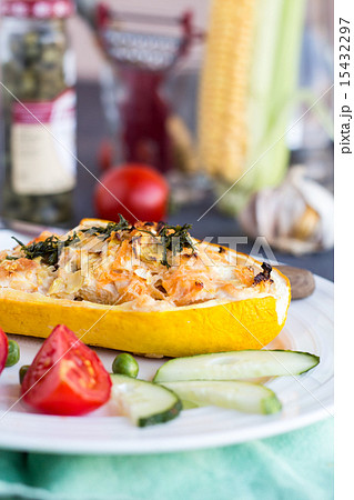 stuffed zucchini with chicken and vegetables 15432297
