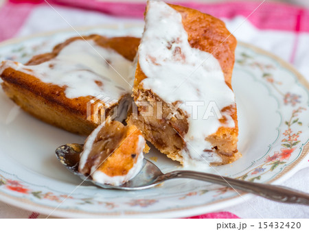 eating vegetarian apricot pie pudding teaspoon 15432420