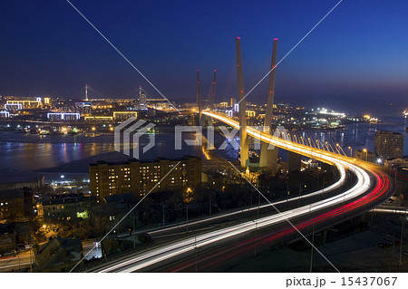 Bridge across the Zolotoy Rog bay, Vladivostok 15437067
