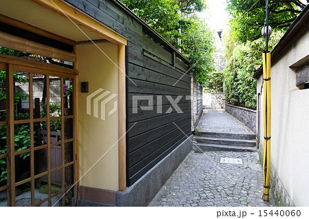 東京神楽坂の裏路地 東京神楽坂の裏路地 15440060