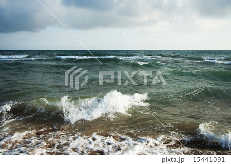 Sea waves Sea waves 15441091