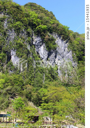 白滝公園の断崖絶壁 15441935