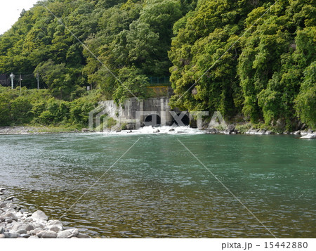 津久井発電所の放流口 津久井発電所の放流口 15442880