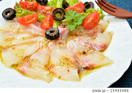 鯛（マダイ、タイ）の海鮮カルパッチョ。 15443466