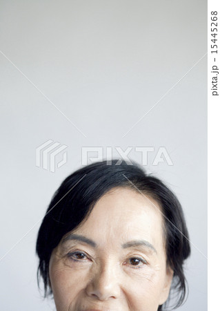 70代女性の写真素材 [15445268] - PIXTA
