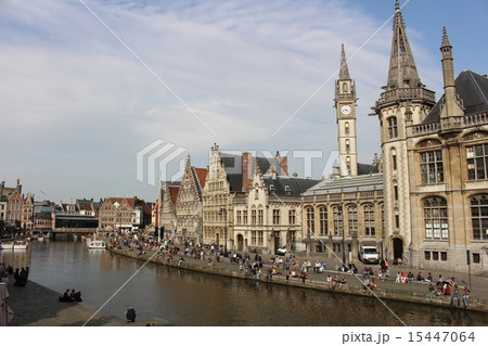 ゲントのグラスレイの町並み　ベルギー 15447064