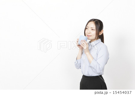 珈琲でリラックスするOL 珈琲でリラックスするOL 15454037