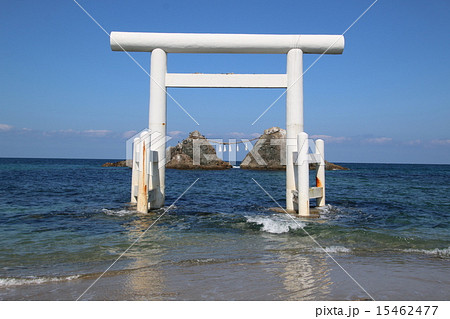 糸島の夫婦岩 15462477