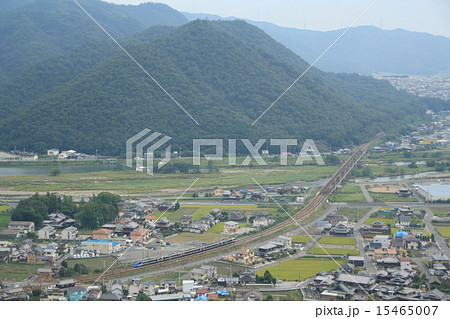 上郡駅付近を行く特急スーパーはくと号(HOT7000系:京都⇔鳥取) 上郡駅付近を行く特急スーパーはくと号(HOT7000系:京都⇔鳥取) 15465007