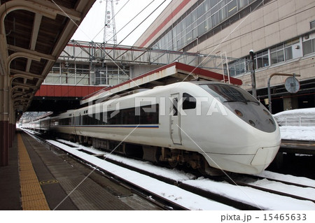 681系による特急はくたか号 15465633