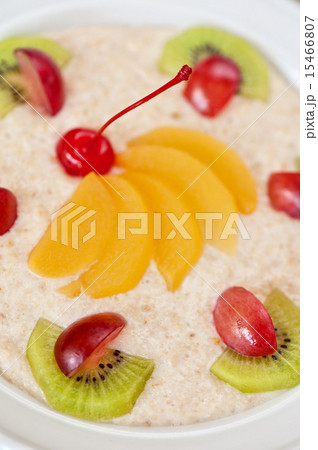 Tasty oatmeal 15466807