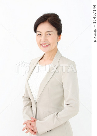 シニアビジネスウーマン 15467144
