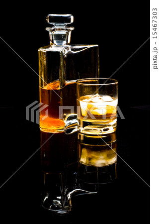 carafe of scotch whiskey and drink with ice carafe of scotch whiskey and drink with ice 15467303