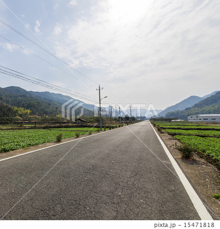 Winding road background Winding road background 15471818