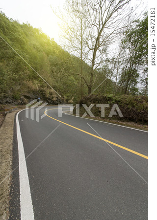 Winding road background 15472181